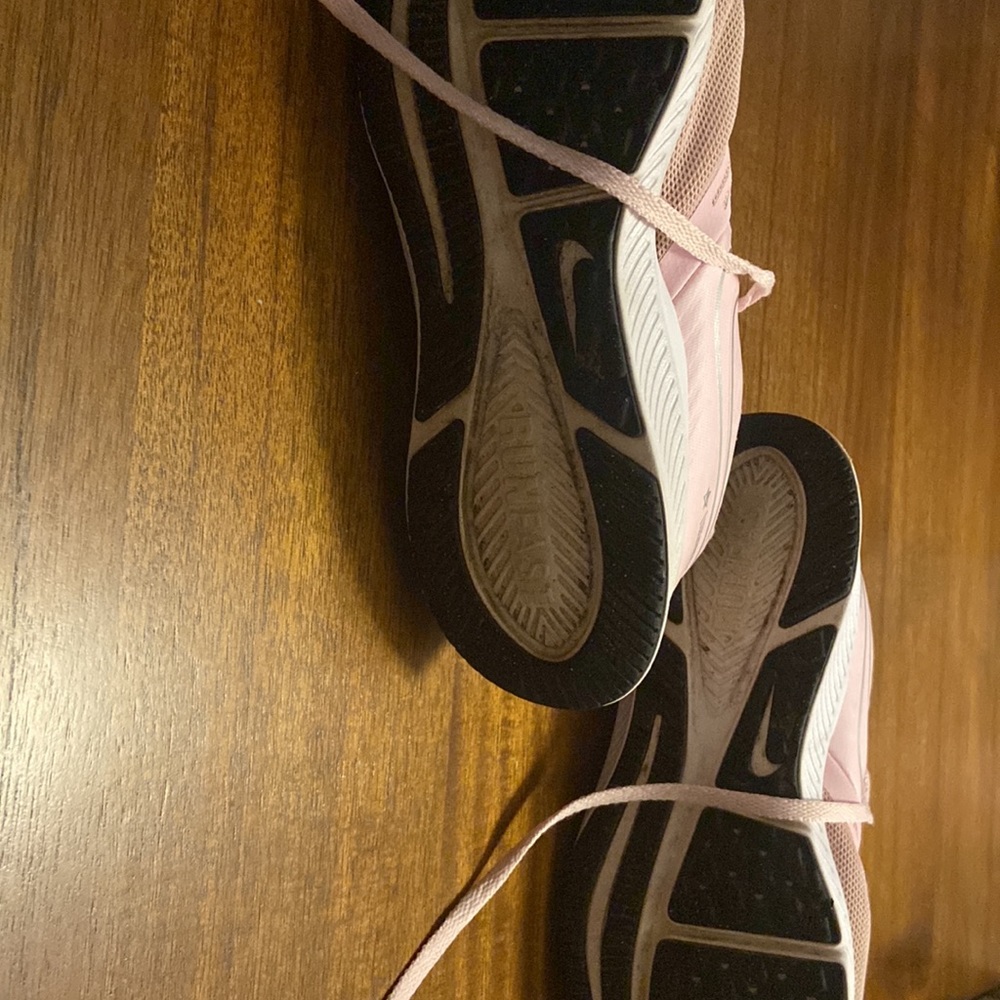 Nike Sneakers - Picture 3 of 4